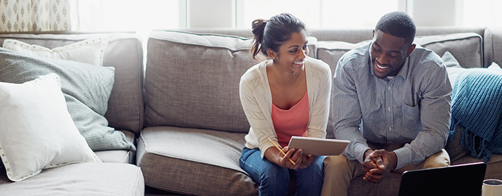 How couples can talk about money and finances | Fidelity